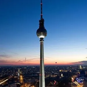 Romantic Style Alexanderplatz Appartamento